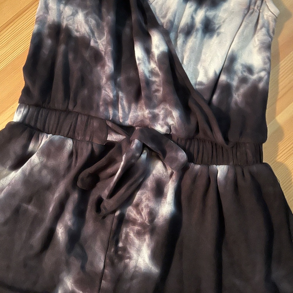Drawstring antistar romper - Picture 2 of 4
